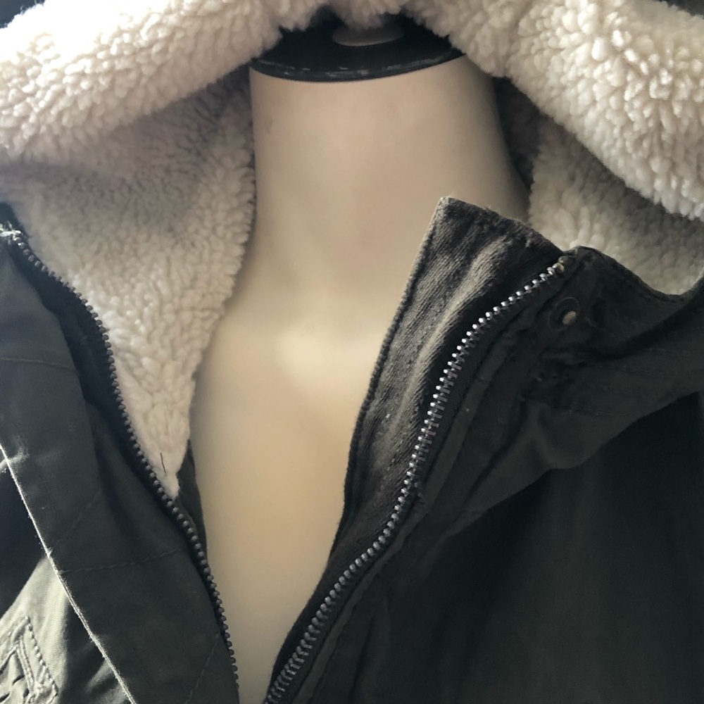 Jacket - Picture 2 of 5